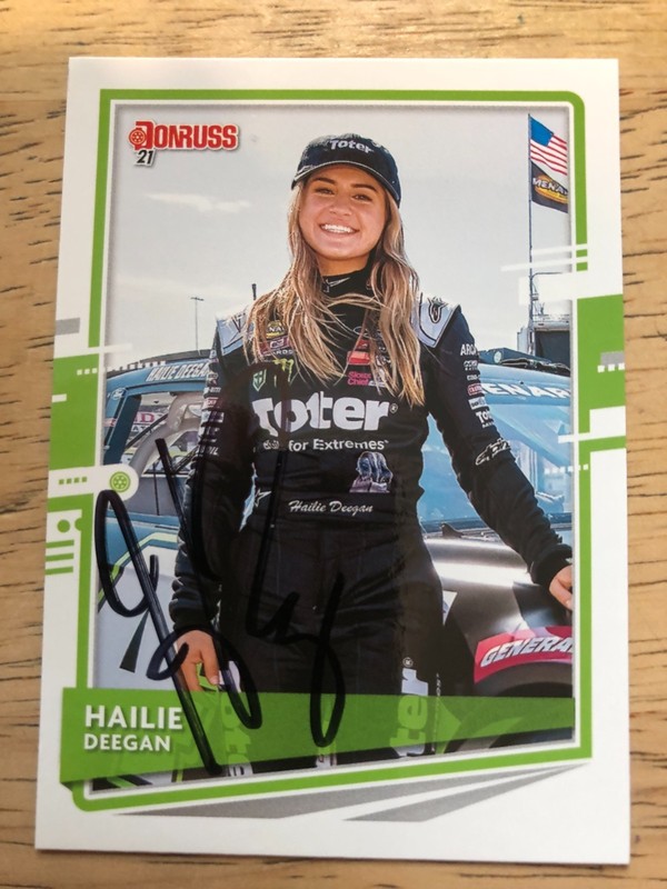 HAILIE DEEGAN AUTOGRAPHED 2021 Donruss #114 NASCAR CARD