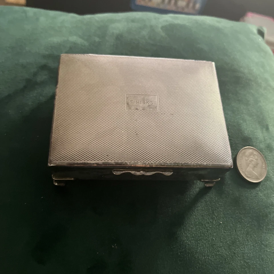 Vintage ARISTOCRAT BRAND SILVER BRAND CIGARETTE CASE &BOX -ENGRAVED F.Hicks 1969 - Image 2 of 4