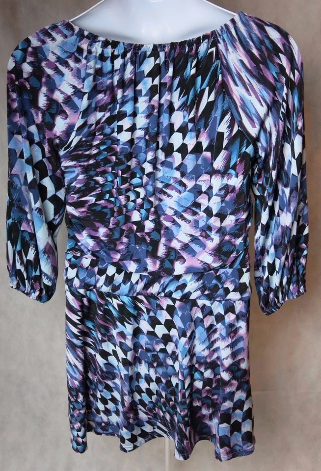 Vestido de Carrera a Cuadros Talla 10 Estampado Geométrico Blusa Cintura Caída Manga 3/4 Usado en Excelente Condición Foto 3 de 4