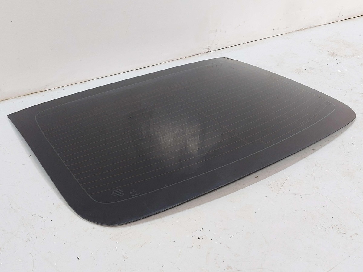 13-18 NISSAN ALTIMA REAR WINDOW GLASS *NON OEM TINT* SEDAN
