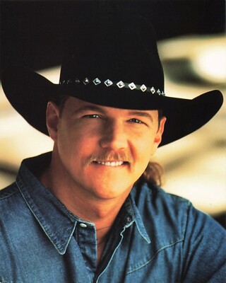 Trace Adkins Original Press Country Music 8x10 Picture Celebrity Print