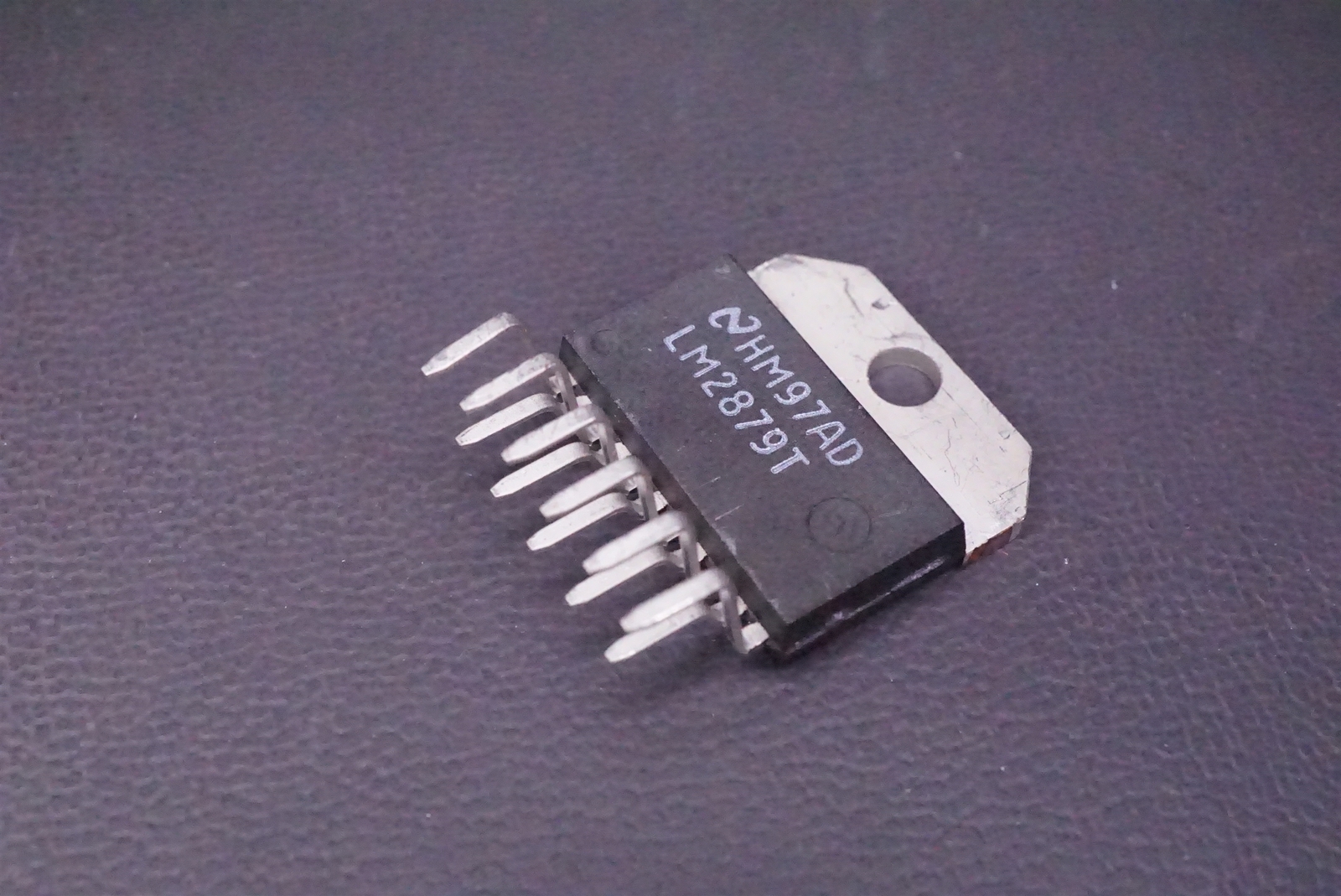 Circuit Intégré National LM2879T D'occasion - Tiré D'un Appareil, état Vérifié