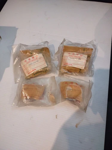 Lot 1979 Honda Cx500 Crankcase Bearing Holder Plate Cover 13327-415-305, 13325