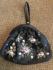 Vintage Hand-Sewn Beaded Appliqu  Black Silk Floral Evening Purse/Bag