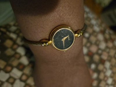 vintage gucci watch womens gold bangle bracelet. Purchased in 1989