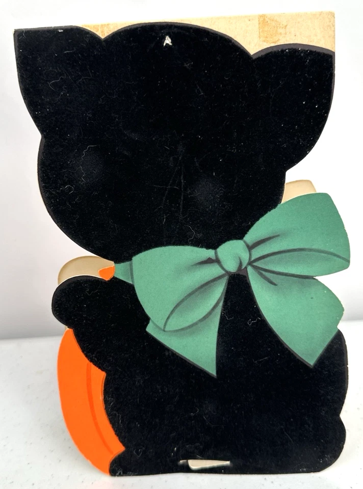 Tarjeta de pie Norcross Happy Halloween flocada tinta negra ojos de gato verde Foto 3 de 4