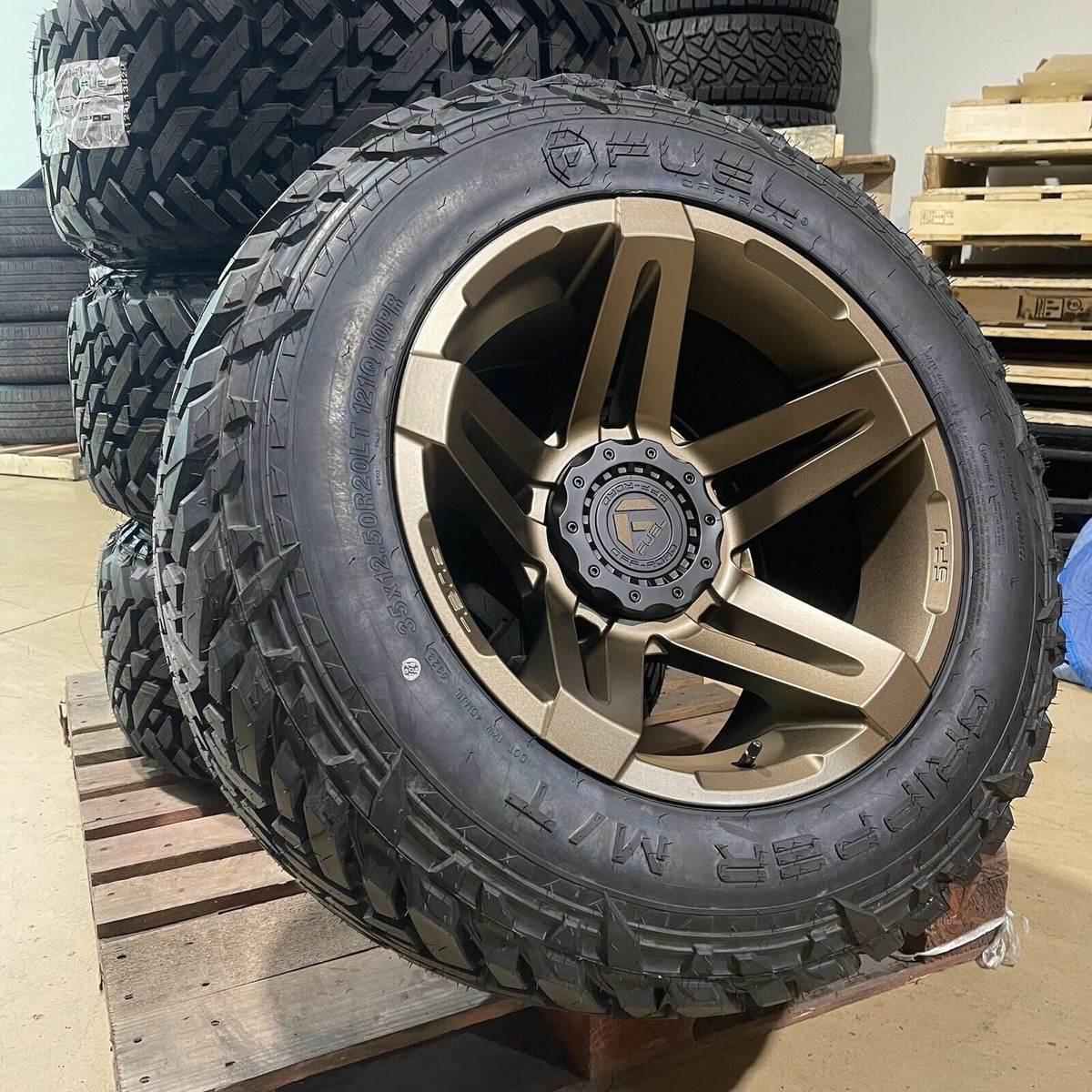 4) 20X12 Fuel D765 SFJ Bronze Wheels 35