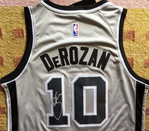 derozan signed jersey