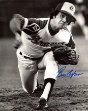 BUZZ CAPRA signed 1974-77 Atlanta Braves photo in action COA All Star 1974