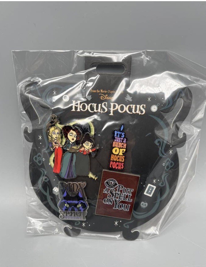 Disney Hocus Pocus Pin Set  Limited Release Brand New 2019