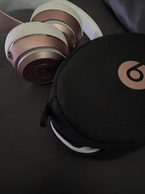 Beats by Dr. Dre Beats Solo3 Wireless On-Ear Headphones - Rose Gold Clean 