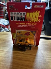 Racing Champions Stock Rods #30 Kodak #4 - Yellow NIB 1997 Y19L
