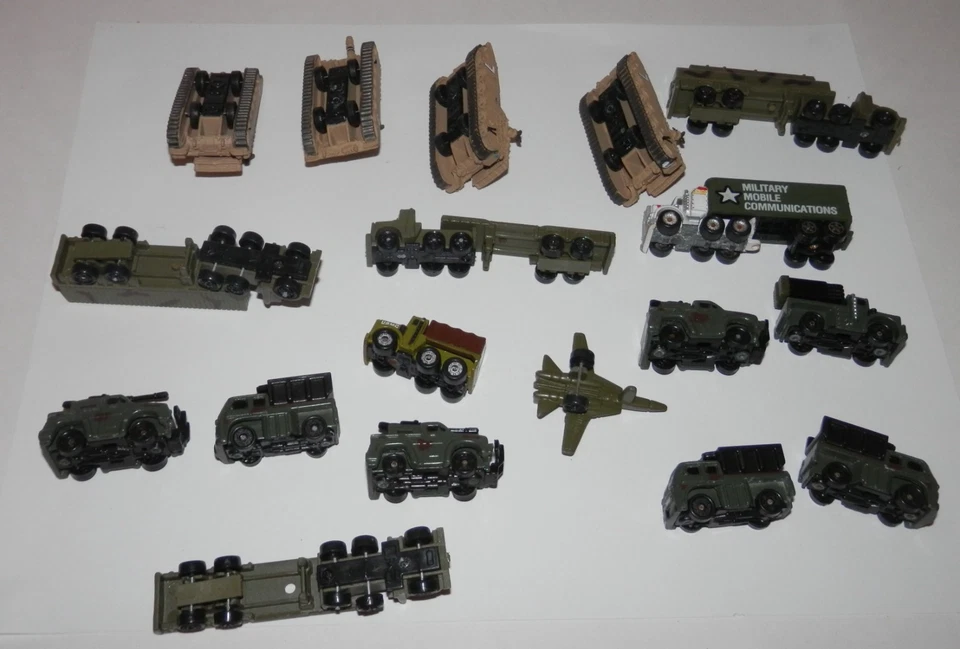 Micro Machines Army Military (18pcs) LOT - Image 3 of 3