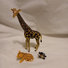 AAA  Toy Wild Animals X 3 Plastic Vintage  Giraffe Penguin Cub