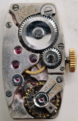 Vintage Altus Geneve High Grade 17 jewel movement Good Staff For Repair 