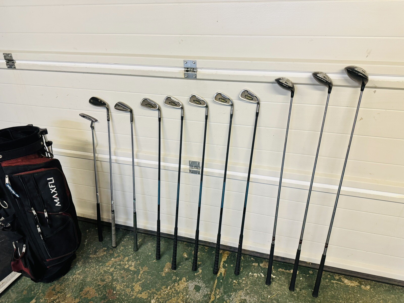 Mens R/H Wilson Howson full Golf clubs set, Irons, Woods, Driver