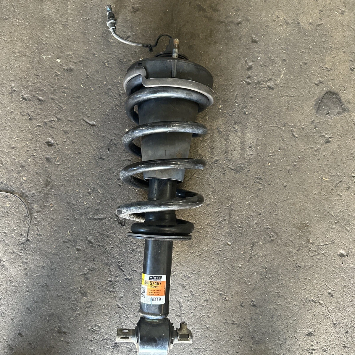 15 16 17 18 19 20 ESCALADE TAHOE YUKON Front Strut Shock Magneride 