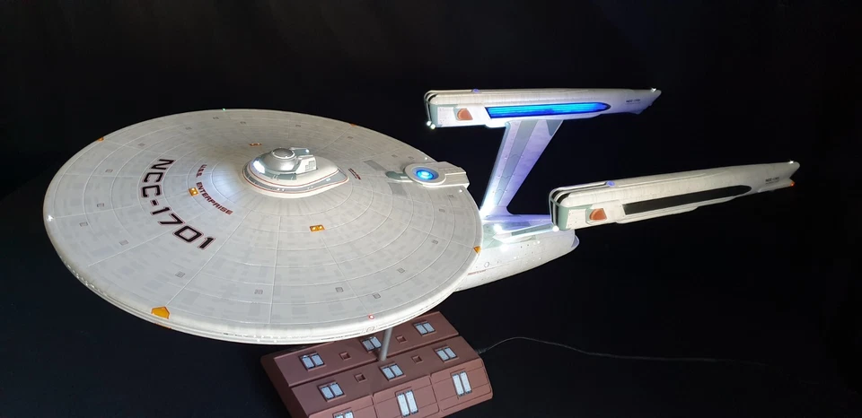 LED Lighting kit for Star Trek USS Enterprise Refit NCC-1701-(A) 1:350 - Image 2 of 4