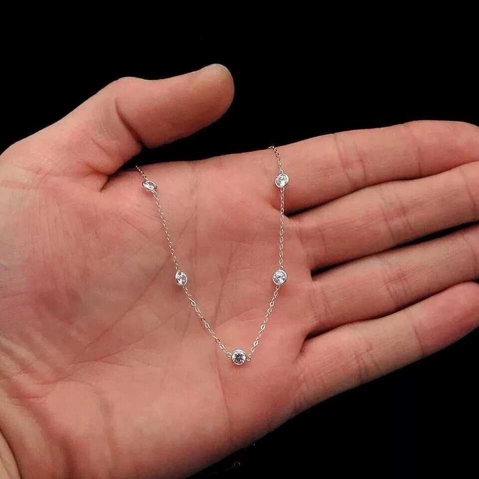 Conjunto de collar de estación con bisel de moissanita certificado de 3 quilates de oro blanco sólido de 10 k de 18" Foto 4 de 4