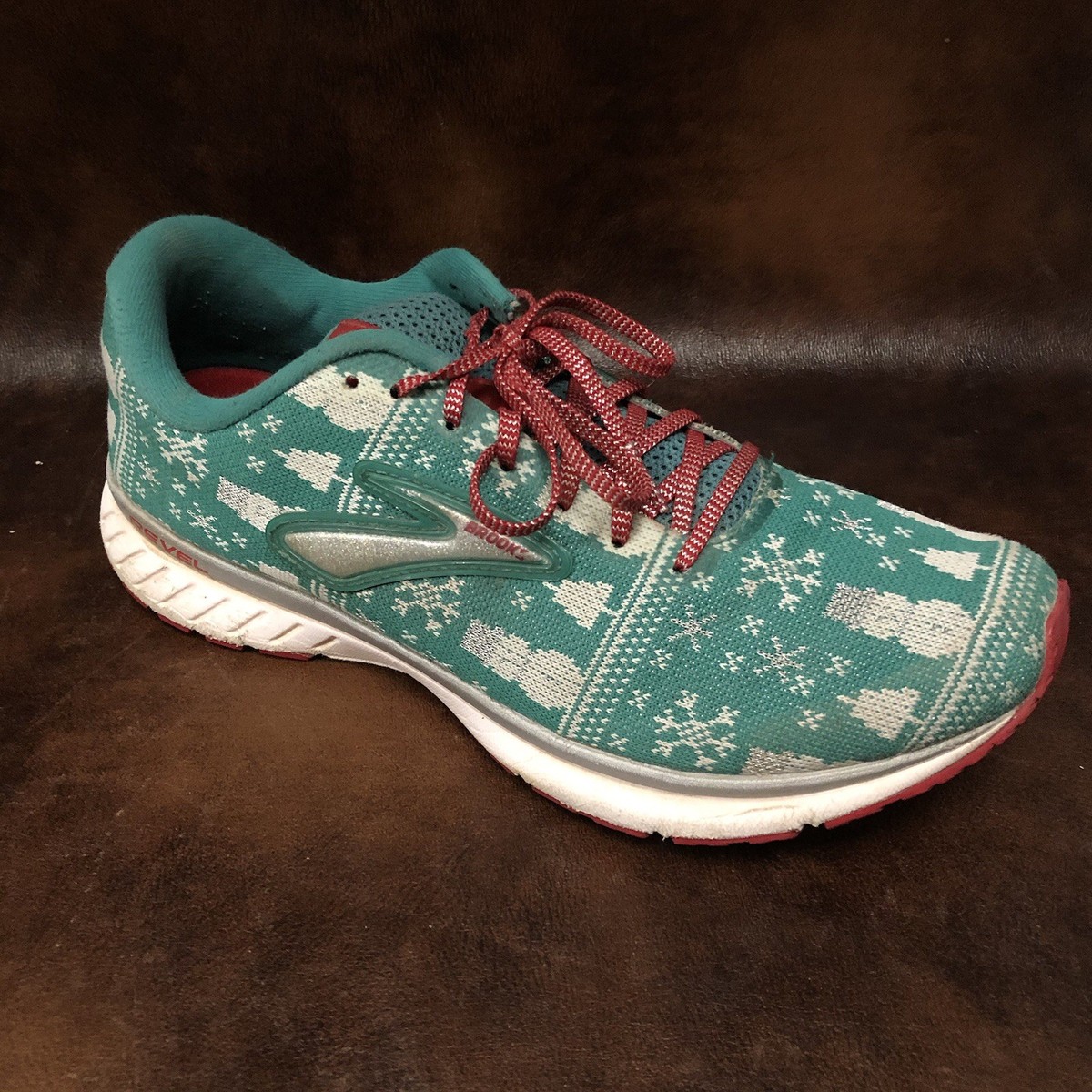 Brooks Revel 3 Mens 9.5 Run Merry Blue Ugly Christmas Sweater Running Shoes Brooks Revel 3 Run Merry Christmas Running Shoes Mens 9.5  main image 4