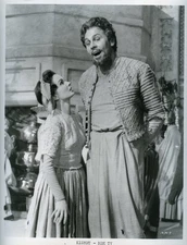 KISMET 8x10 b/w Press Photo / Howard Keel & Ann Blyth