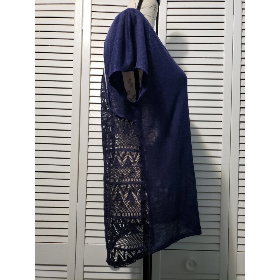 Top de lino Tresics para mujer talla grande azul marino transparente encaje trasero dobladillo alto bajo Foto 3 de 4