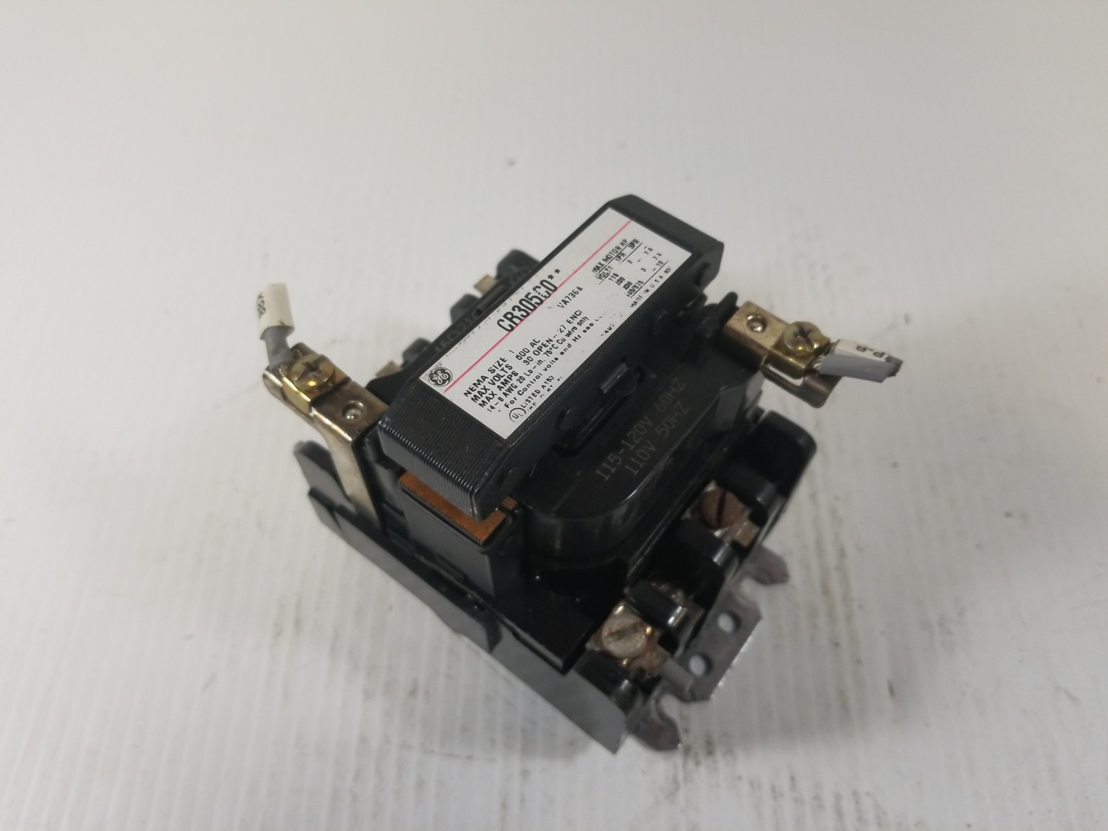 GE CR305CO Size 1 Contactor 15D21G002 120VAC Coil