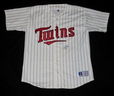 JOE NATHAN AUTOGRAPHED JERSEY (MINNESOTA TWINS) - 6X All-Star / Twins HOF!
