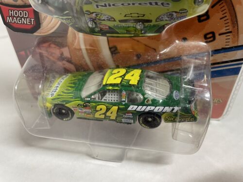 Jeff Gordon 2007 #24 Nicorette / DuPont Winners Circle 1/64 - Picture 3 of 5