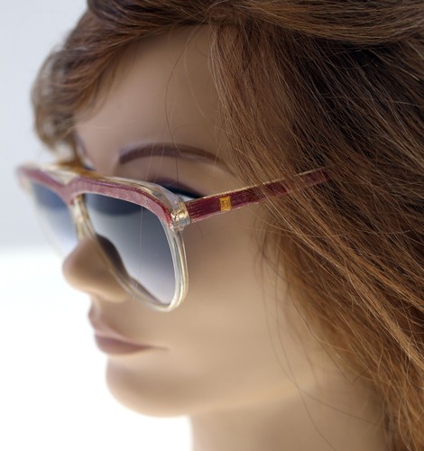 Laura Biagiotti Italy 'OXSOL' Mod. 60-C131 ladies golden glitter sunglasses - Picture 13 of 13