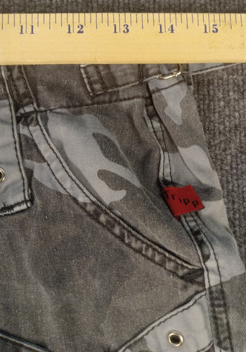 Tripp Nyc Shorts Bondage 3 Gray Camouflage Capri Mid Rise Button Zip pants - Picture 9 of 19