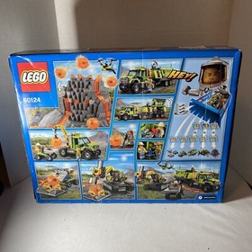 Brand New! LEGO CITY Volcano Exploration Base 60124 Digger Truck Lava 824 Pieces