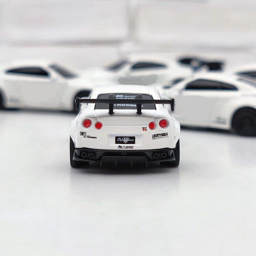 5PCS/10PCS SUM 1/87 Nissan GTR 34 Liberty Walk Diecast Models Toys Collection - Imagen 3 de 14
