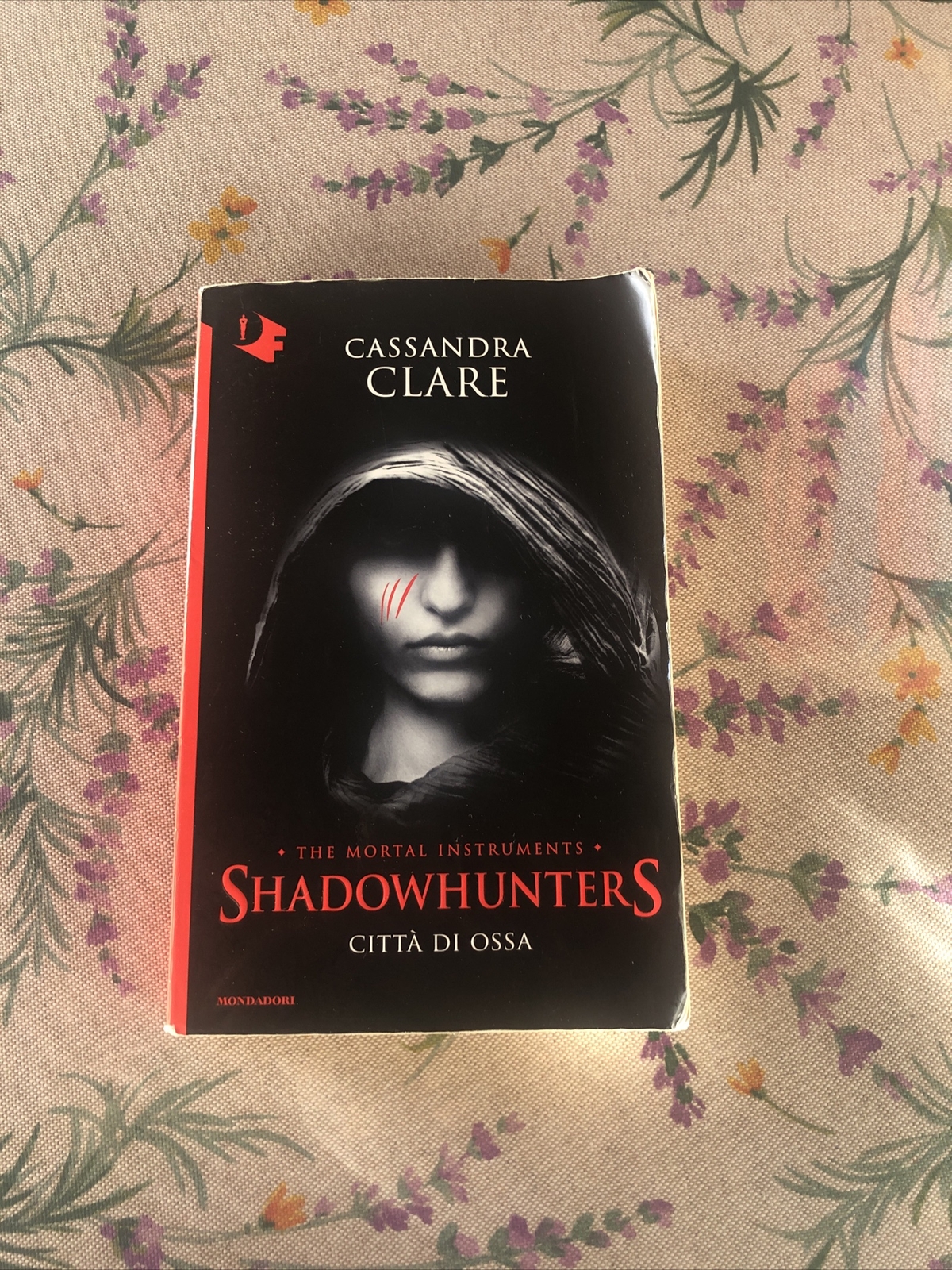 CASSANDRA CLARE SHADOWHUNTERS 1 CITTÀ DI OSSA OSCAR FANTASTICA MONDADORI CITTA'