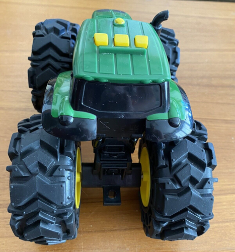 John Deere Tomy Monster 4WD Tractor 2021 47353 Great Shape w Small Flaw on Hood - Picture 4 of 6