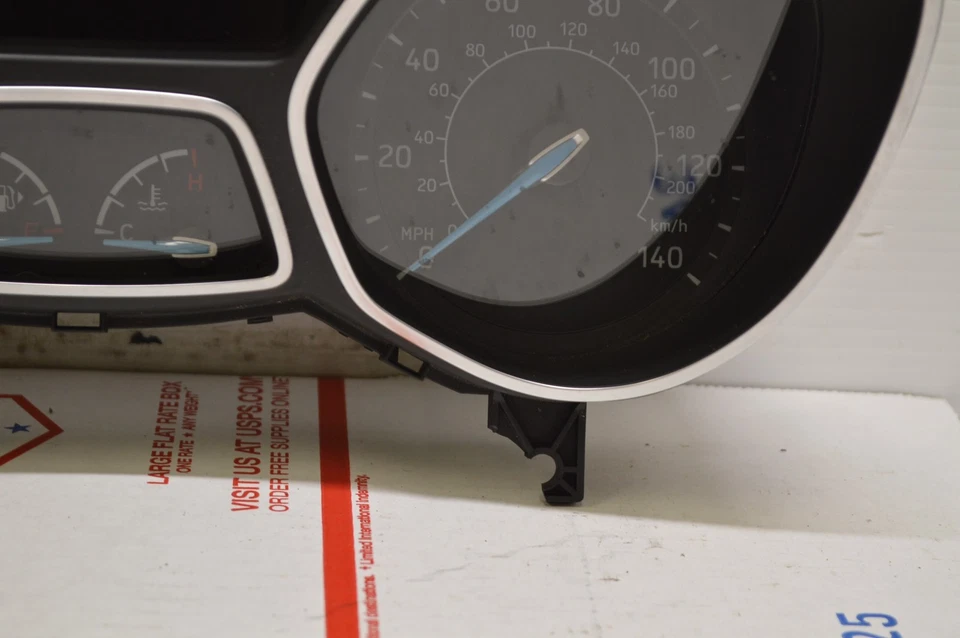 Cuadro de instrumentos velocímetro Ford Focus 2012-2018 66 k millas CC7 004 Foto 2 de 4
