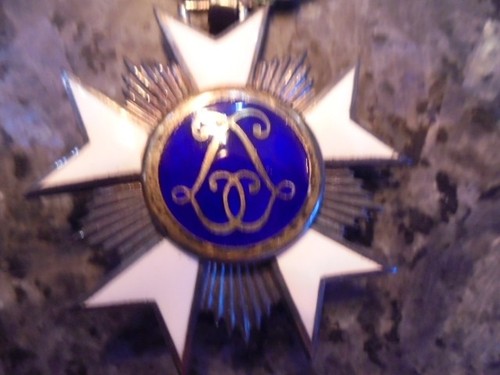 belle medaille belge chevalier ordre de la couronne en argent avec son ecrin. - Imagen 4 de 5