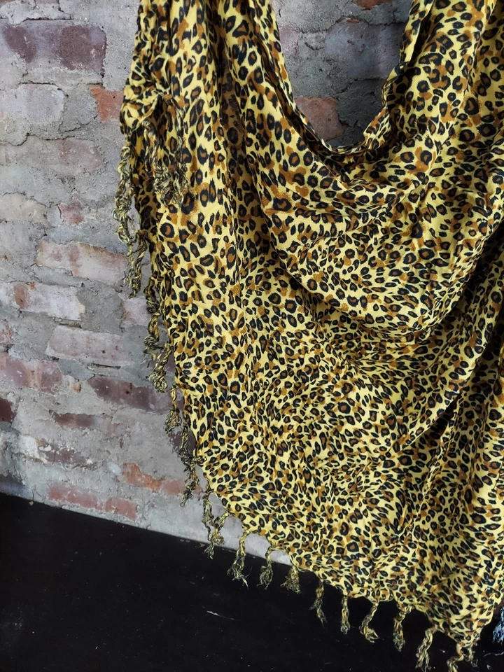 2 件动物印花围巾 Scraf 批量斑马豹 38x60 英寸披肩/裹巾 (G) — 第 3/3 张图片