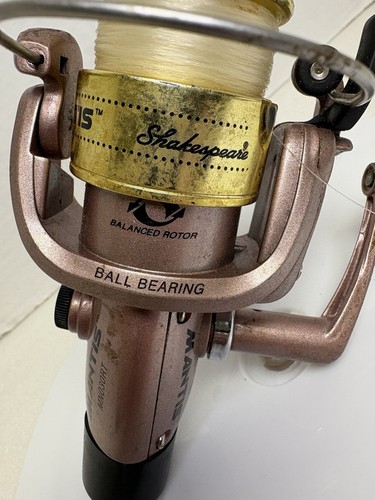 Shakespeare Mantis Fishing Reel MN030RT. Rose Colored. - Picture 8 of 9
