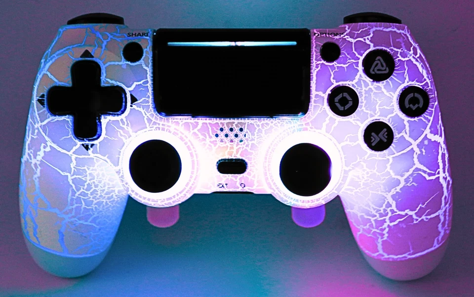 LED Controller Comptatible With PS4 & PC Hall Effect Sticks, LEDs, Paddles - Image 3 of 4