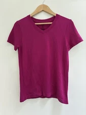 C9 Champion Womens Solid Magenta Soft Stretchy Nylon V-Neck Short Sleeve Shirt M