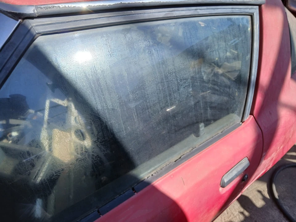 Controlador 83 RX7 puerta delantera izquierda vidrio usado se adapta a FB MAZDA usado Foto 3 de 4