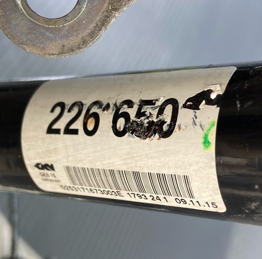 2008-2018 Ferrari California T Rear Left Spindle Axle Hub 3k Miles OEM