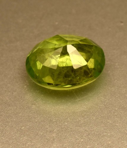 Natürlich Zertifiziert Grün Peridot 12.30 Karat Oval Schliff Lose Edelstein Für - Bild 5 von 5