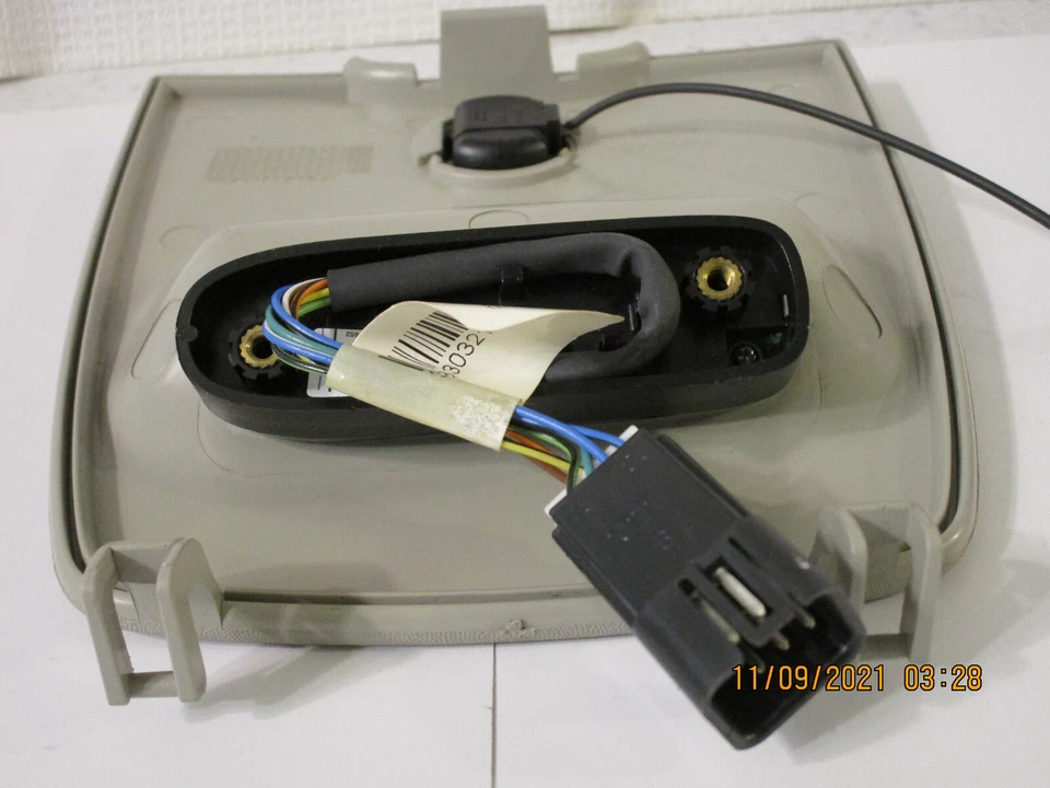 GM OEM 88896457 Overhead Console for 2005 Pontiac Aztek Foto 4 de 4