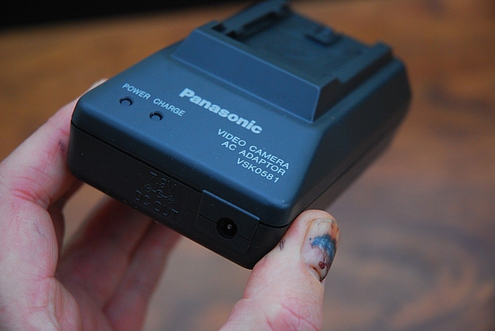 PANASONIC VSK0581 BATTERY CHARGER AC ADAPTER CAMCORDER GS MX DS CGR