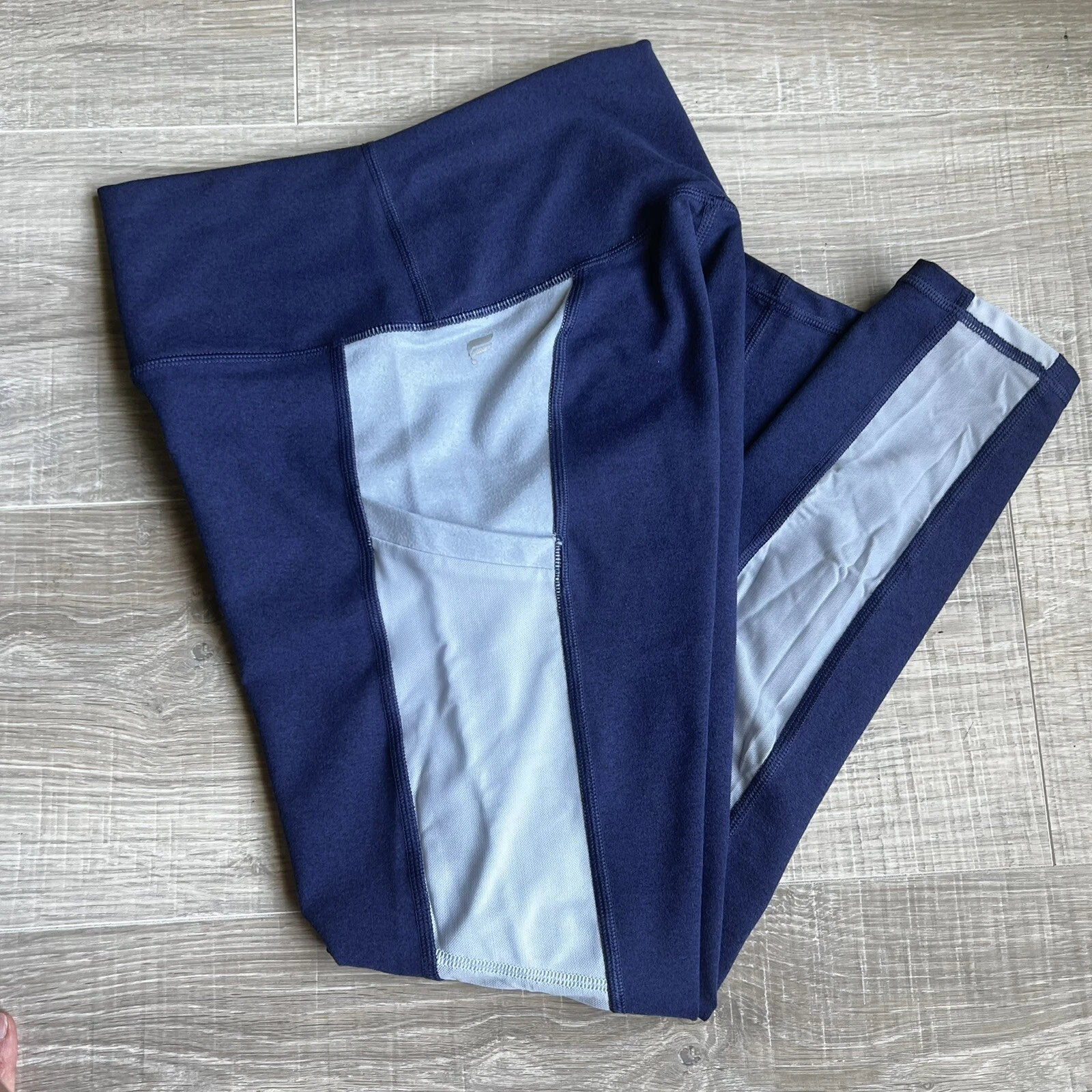 fabletics two tone mesh cropped side pockets mid rise leggings