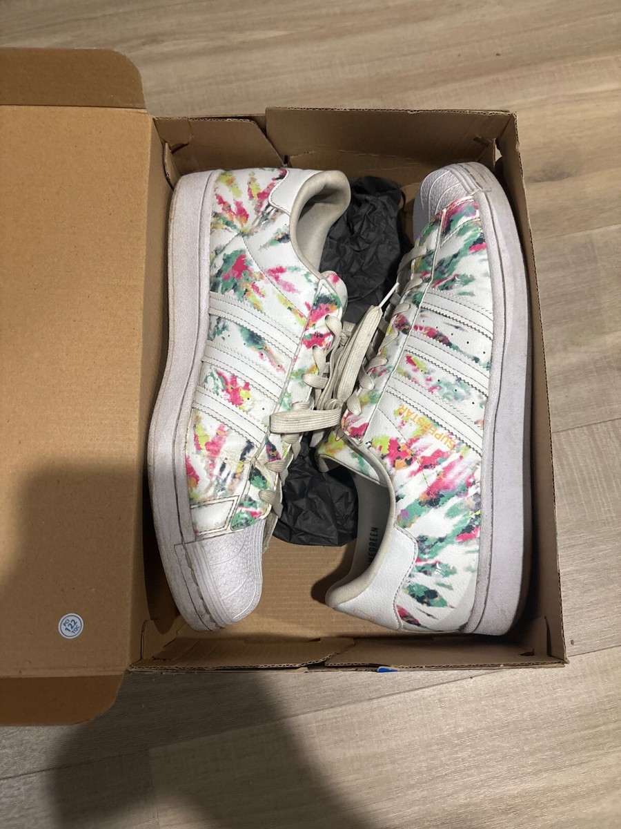 adidas gazelle silver green womens Adidas Superstar sneaker painting 42x28 cm – GalleryKauffeld