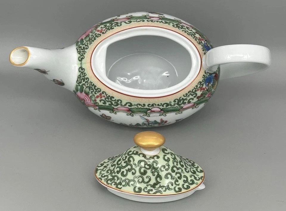 Williams Sonoma Famille Rose Teapot 2 Sided Designs Birds Butterflies Flowers EC - Image 3 of 4