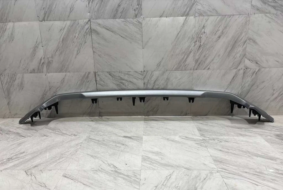 19-23 DODGE RAM 2500 3500 PARRILLA MOLDURA INFERIOR CROMADA Foto 2 de 4